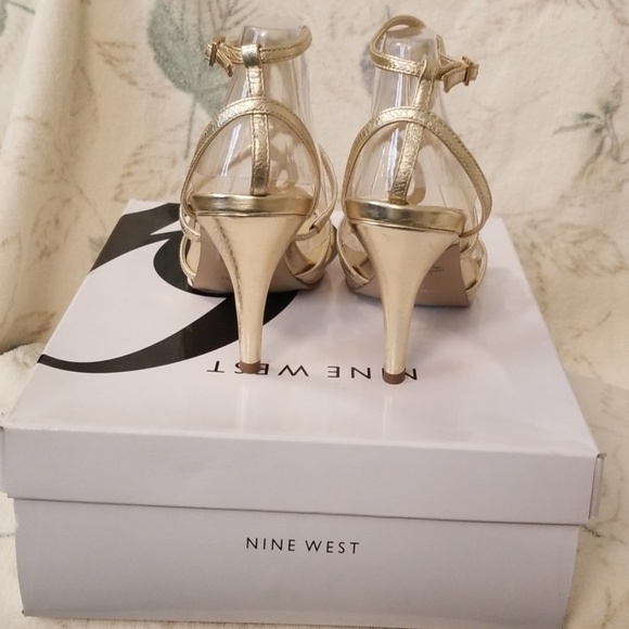 Nine West Coolesto Platino Heel - Picture 3 of 4